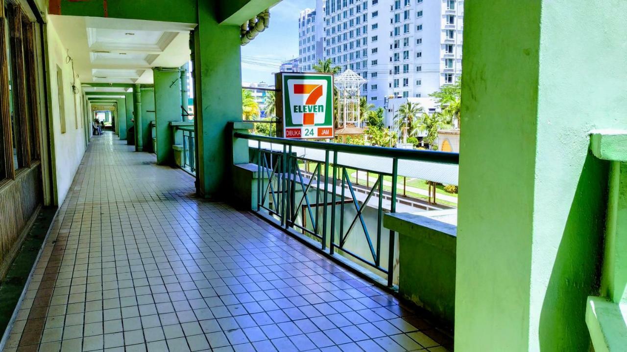 Get Inn Backpackers Кота-Кинабалу Экстерьер фото