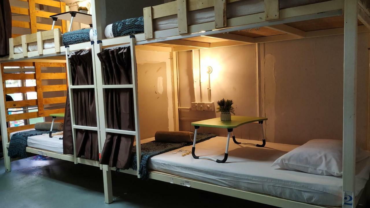 Get Inn Backpackers Кота-Кинабалу Экстерьер фото