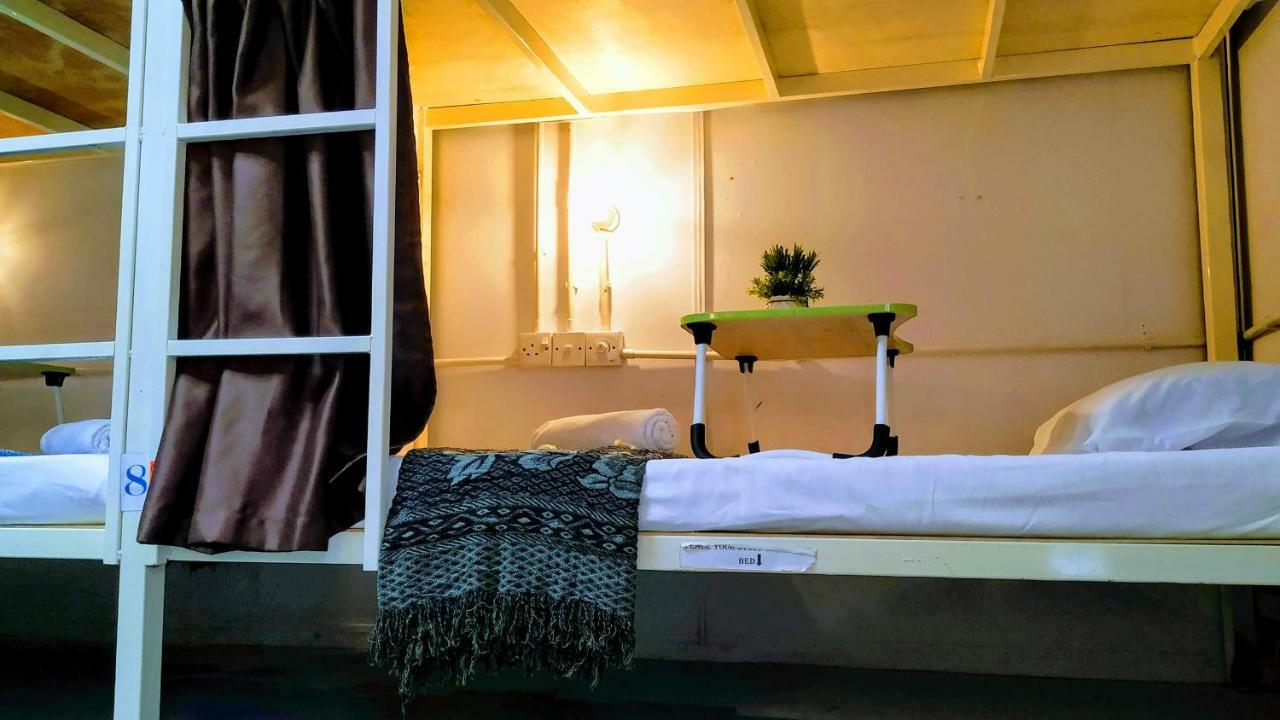 Get Inn Backpackers Кота-Кинабалу Экстерьер фото