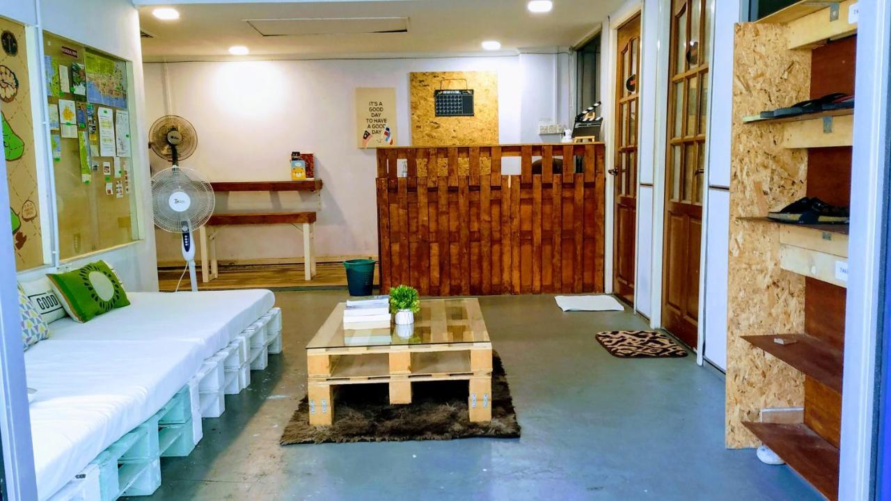 Get Inn Backpackers Кота-Кинабалу Экстерьер фото